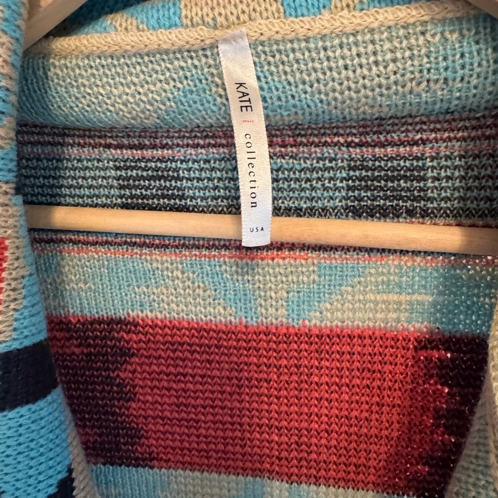Colorful Geometric Pattern Cardigan - Picture 2 of 5